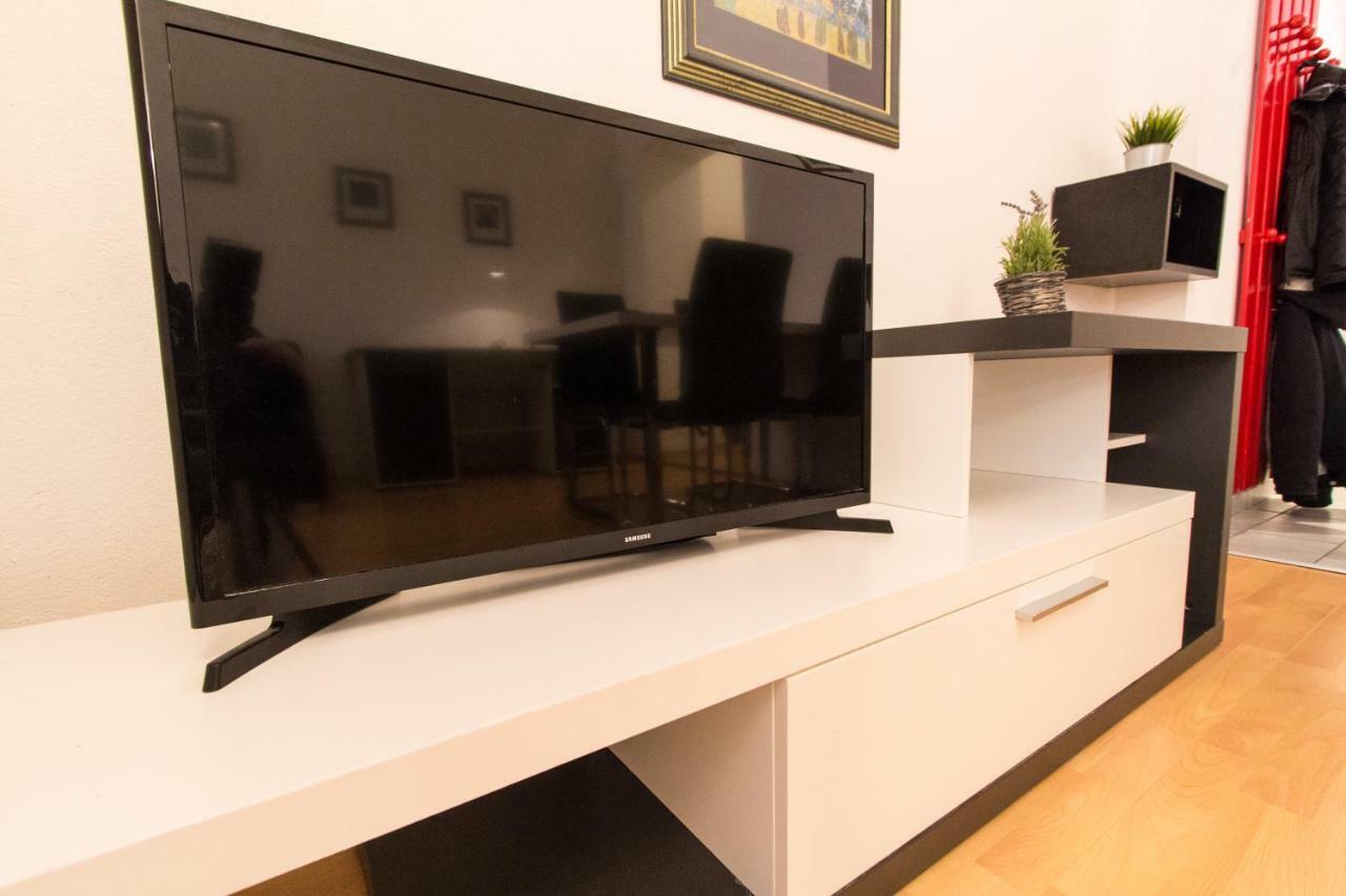 Meidling Apartment *